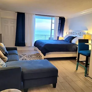 Direct Oceanfront With Balcony Daytona Beach